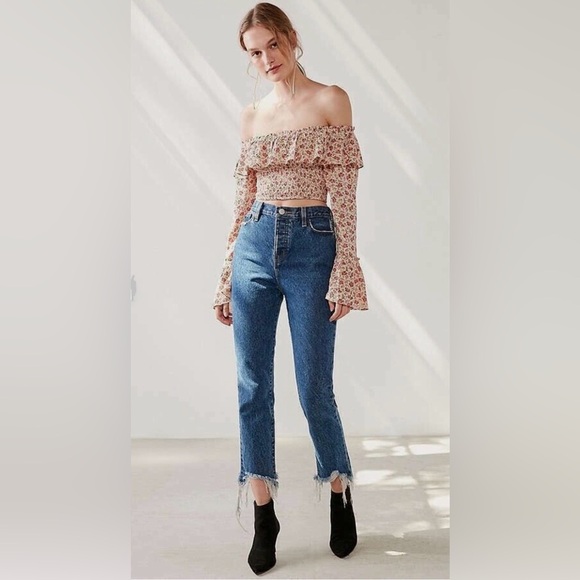 Kimchi Blue Kimora Smocked Ruffle Off-The-Shoulder Top. Size S - Picture 2 of 6